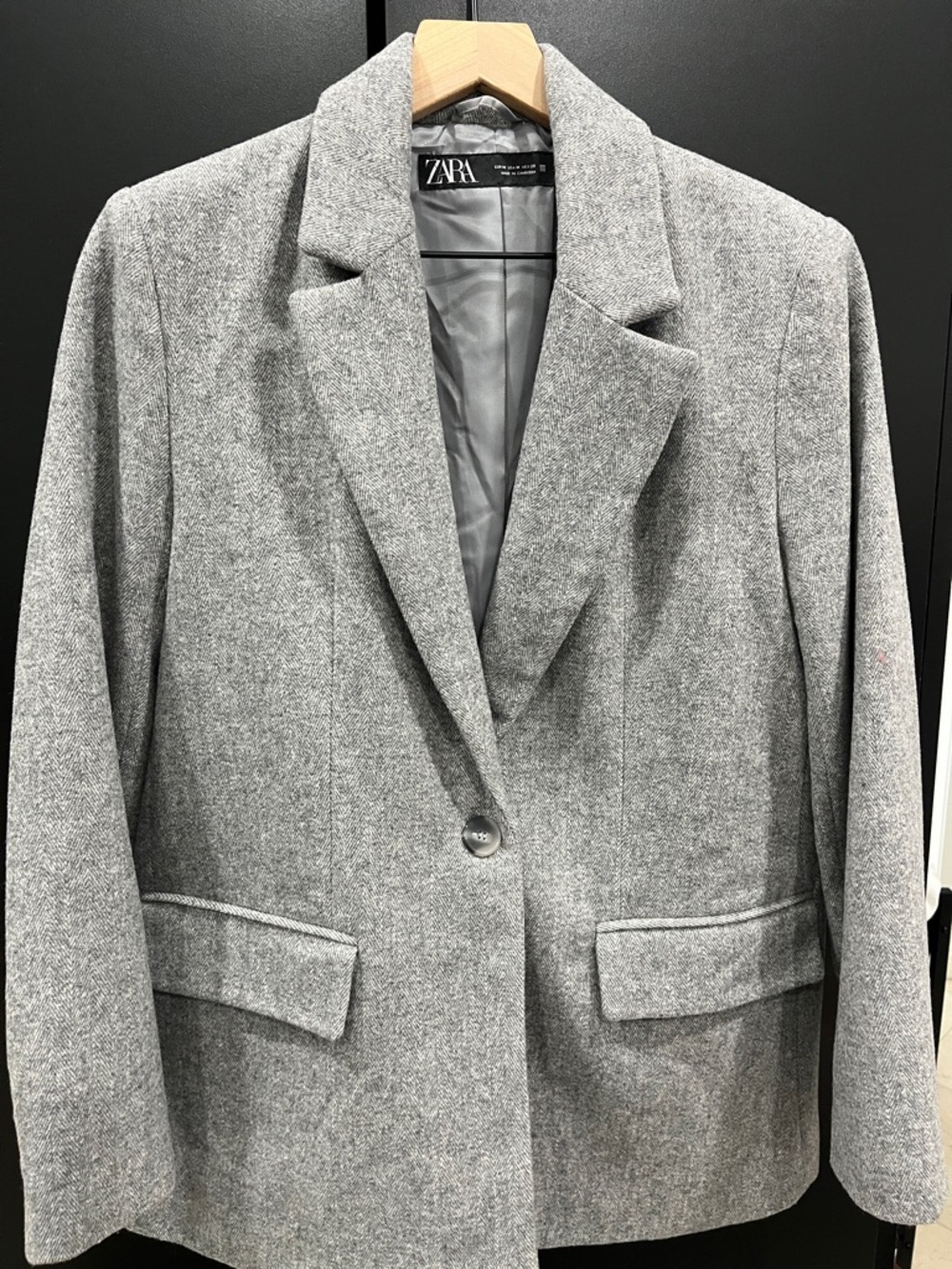 ZARA Light Gray Single-Button Tailored Blazer